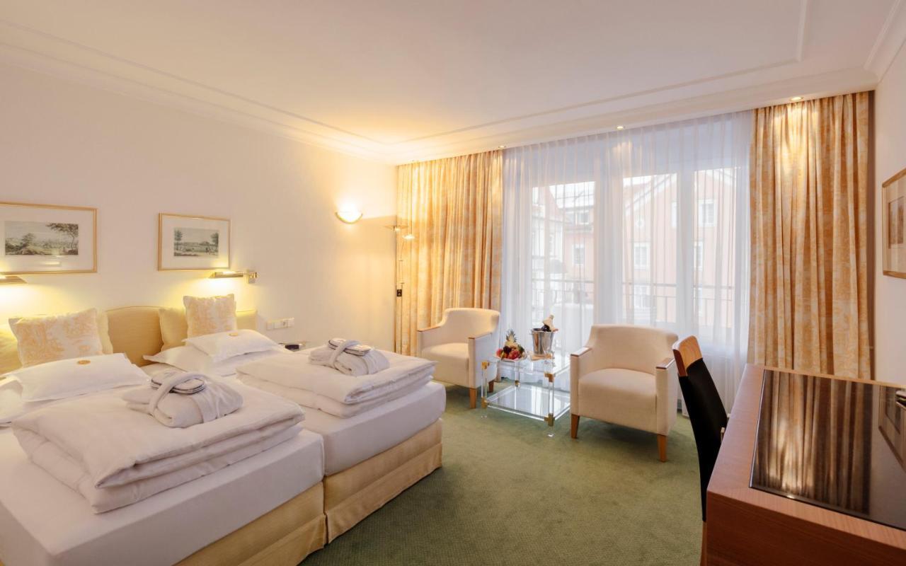 Hotel Bayerischer Hof 린다우 외부 사진 A typical hotel room
